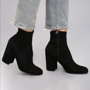 NWT Steve Madden Gaze Ankle Boots 9.5